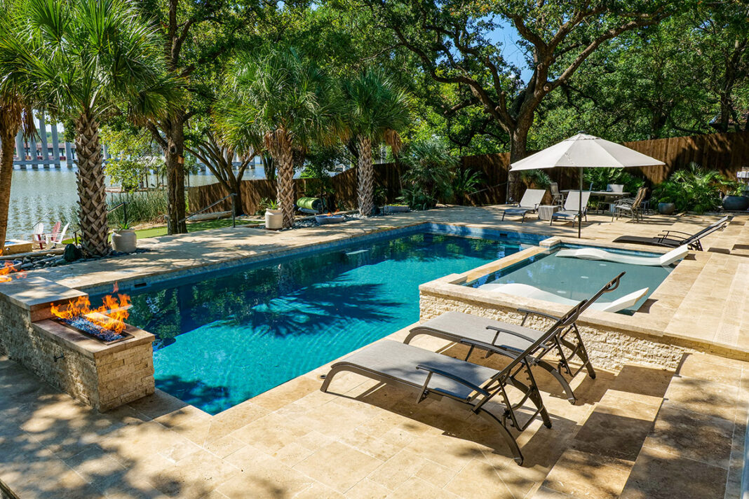 Under the leadership of Donovan Naras, COO, Pools123 DFW has developed quite an outstanding reputation in the fiberglass swimming pool market.